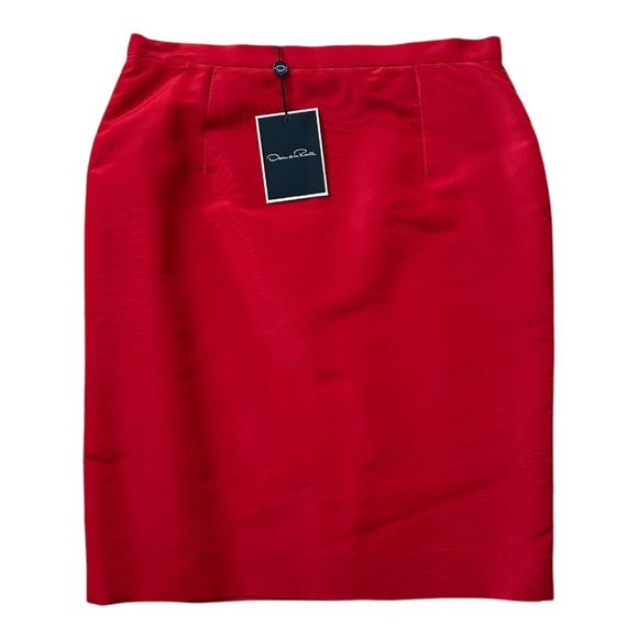 Oscar De La Renta Crimson Silk Skirt - Picture 1 of 7
